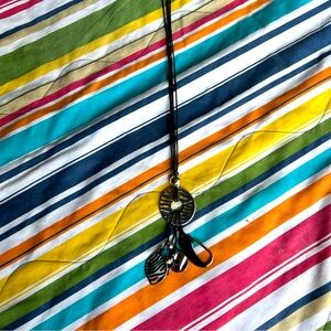 Chico’s black and silver necklace